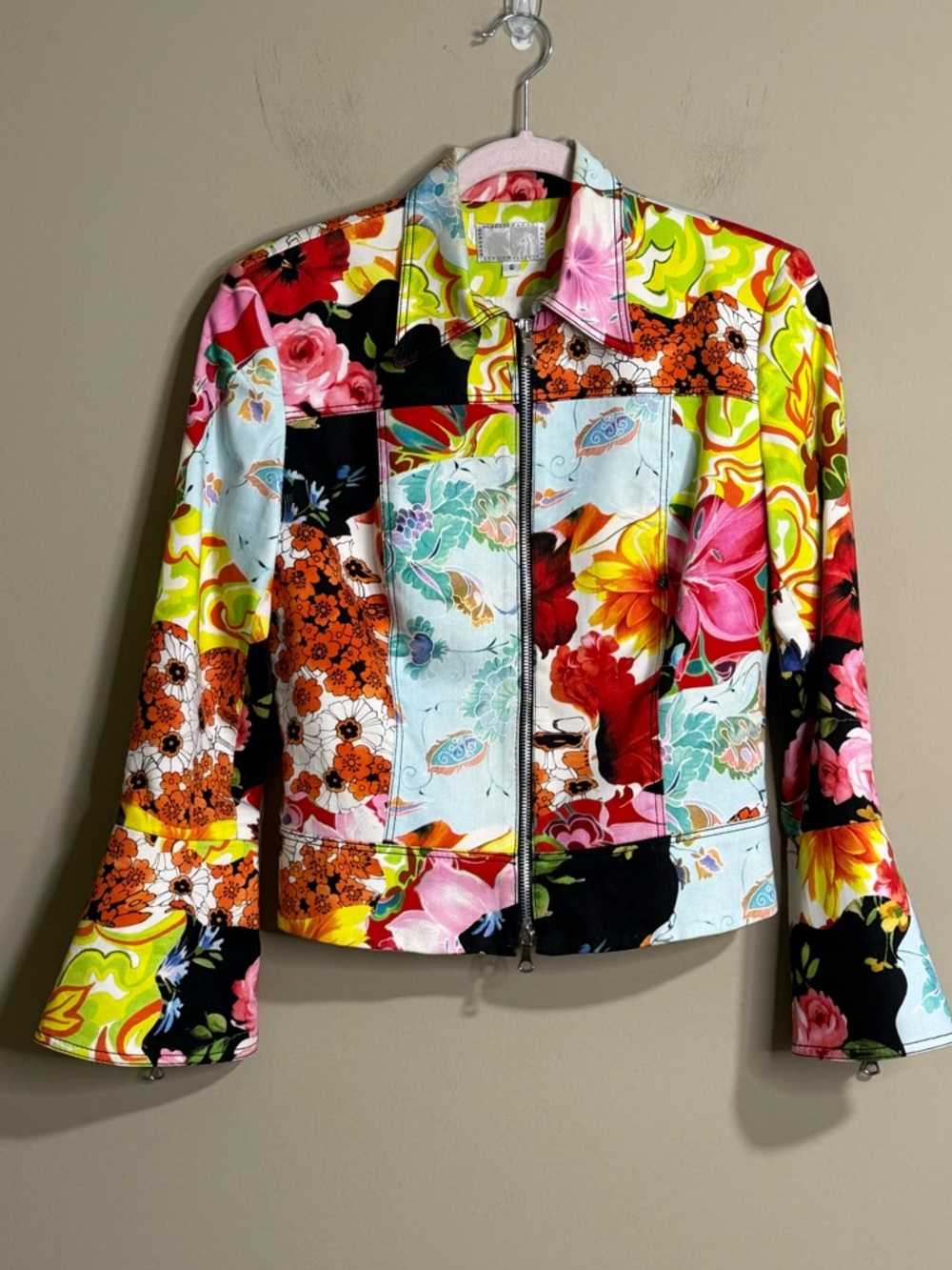 Alberto Makali Floral Patchwork Zip Jacket in Pink, Yellow, Blue & Black - Picture 3 of 8